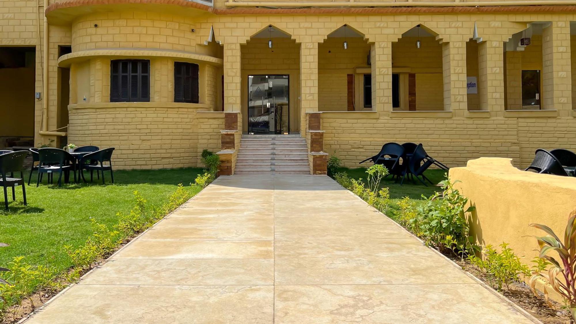 Turquoise Pyramids Gate Hotel City Centre Kafret el-Gabal Екстериор снимка